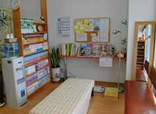 なかばる整骨院の写真5枚目:リラックスしてお待ち頂く待合室。