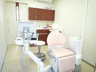 さくらデンタルクリニックの写真6枚目:プライバシーに配慮した診察室