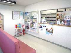 あい歯科医院の写真2枚目:ゆったりした待合室です