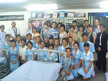 在宅介護支援センタードルフィンの写真5枚目:研修充実!タイ研修の一コマです。