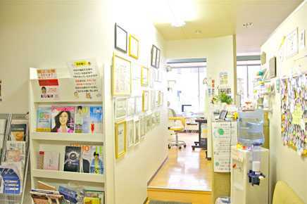 泉田歯科医院(歯科医師の求人)の写真:キレイで明るいクリニック