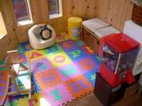 馬渕歯科医院(歯科助手の求人)の写真2枚目:院内にはキッズルームも完備しております