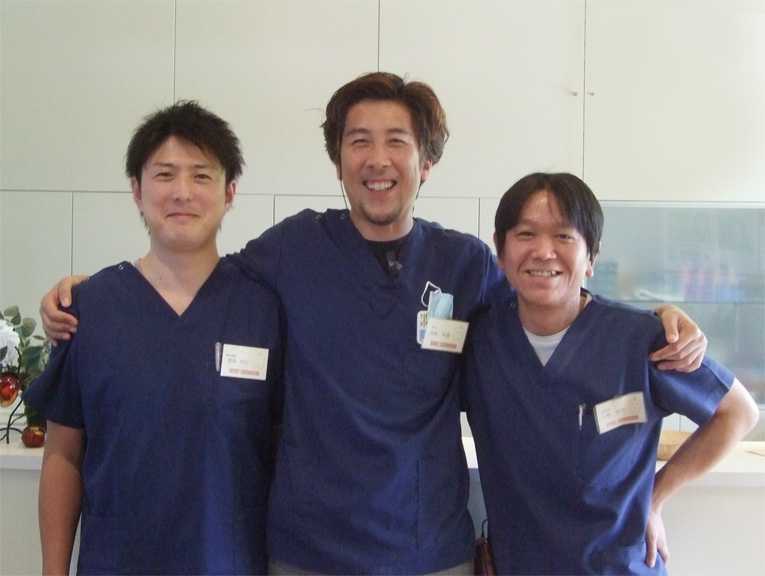 医療法人社団輝歯会 アップル歯科クリニック(歯科医師の求人)の写真:明るく優しいドクター達です。一緒に楽しくお仕事しましょう!!
