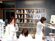 やまにし歯科の写真2枚目:【受付】 整理良く働きやすいスペースです。