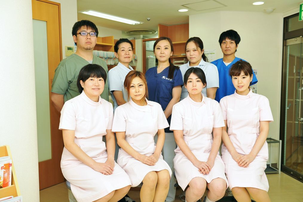 開成歯科ダイエー市川医院(歯科医師の求人)の写真:頼りになる先輩がお待ちしています!