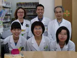 ヤマダ薬局【蒲生支店】(薬剤師の求人)の写真:親しみやすいスタッフがお待ちしています!