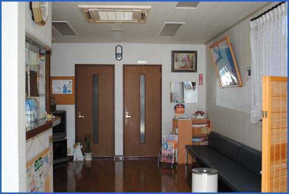 きむら歯科医院の写真2枚目:落ち着いた雰囲気の待合室