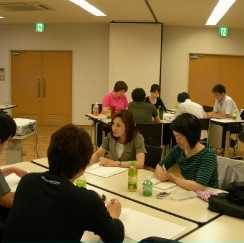 IMCまきの薬局の写真3枚目：新人研修から、学会の参加まで充実した教育体制になっております