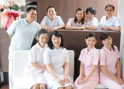 嶋歯科クリニック(ホワイトエッセンス阪神西宮)【2018年11月オープン】(歯科衛生士の求人)の写真:スタッフ同士の人間関係が自慢の医院です。