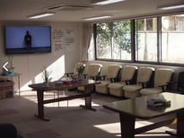 デイサービスセンターこのまち中野の写真2枚目:広い庭もあるデイサービスです