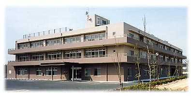 介護老人保健施設ナーシングピア横浜(介護職/ヘルパーの求人)の写真:平成12年開設の介護老人保健施設です