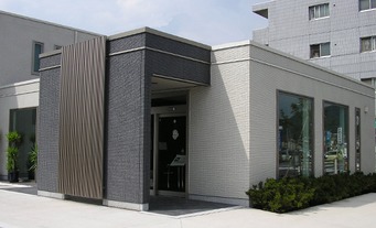 IKEDA DENTAL CLINIC（歯科医師の求人）の写真1枚目：気持ちよく働いていただける歯科医院です！