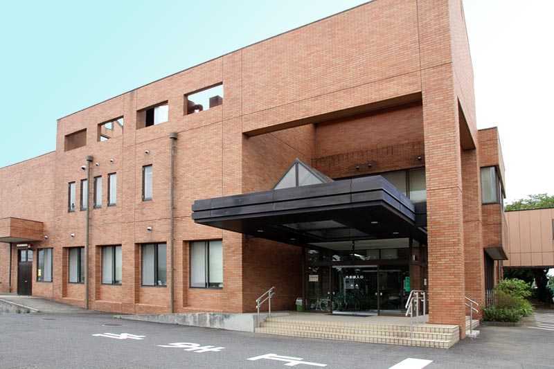 医療法人財団県南病院(看護師/准看護師の求人)の写真:急性期の緊急手術からリハビリテーションまでを見守る脳神経外科専門施設です