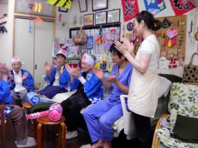 デイサービス シンシアの写真10枚目:季節の行事はみんなで楽しみます