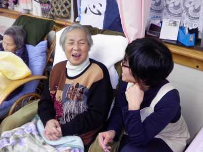 デイサービス シンシアの写真16枚目:毎日利用者様とスタッフの笑顔があふれています