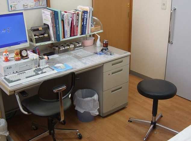 なりやまクリニック（看護師/准看護師の求人）の写真3枚目：超音波エコーやWBC・CRP測定器を設置