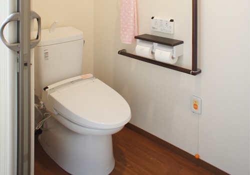 サービス付き高齢者向け住宅アスナル茨木（介護職/ヘルパーの求人）の写真2枚目：清潔感と過ごしやすさを徹底しております
