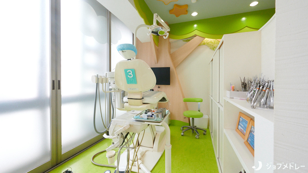 医療法人上本町おとな・こども矯正歯科（歯科衛生士の求人）の写真14枚目：衛生面管理を徹底した清潔な空間です