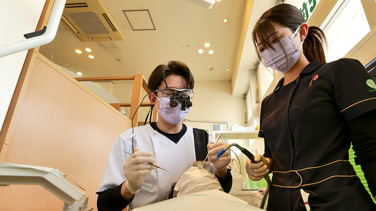 伊都スマイル歯科小児歯科医院（歯科衛生士の求人）の写真3枚目：一般歯科・マウスピース矯正・インプラント・ホワイトニングなどを扱っています。
