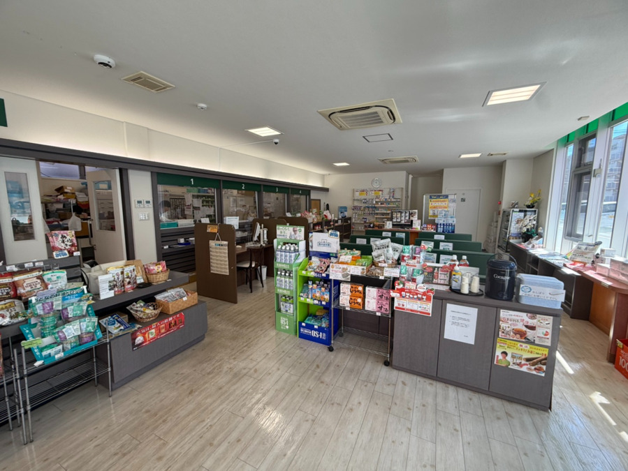 ミズ長崎　記念病院前店（薬剤師の求人）の写真7枚目：溝上薬局 記念病院前店 待合室