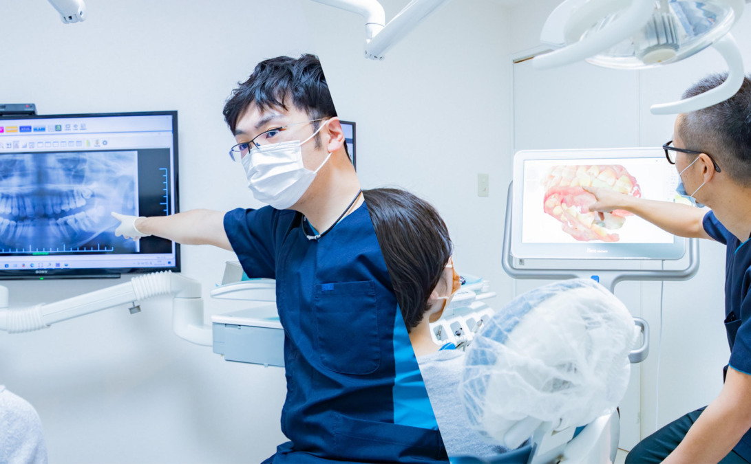 うえほんまち歯科（歯科医師の求人）の写真3枚目：患者様のご希望を叶えられるよう自由診療を主体とした精度の高い治療を提供しています