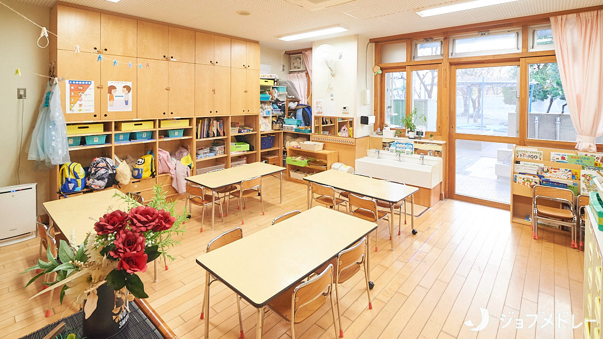 大田区立矢口第二保育園（公設民営）（保育士の求人）の写真3枚目：7:15～20:15まで保育をおこなっています