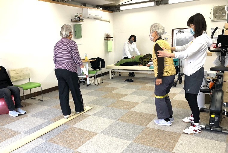 運動器機能向上型通所サービスとれさぽ（あん摩マッサージ指圧師の求人）の写真3枚目：