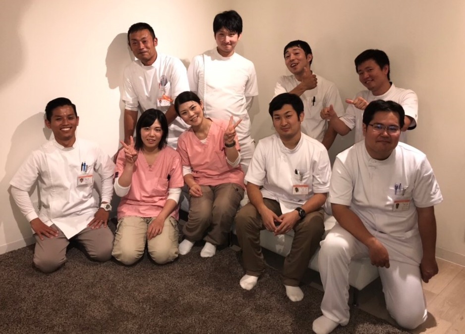 アイリス治療院 尼崎事務所(あん摩マッサージ指圧師の求人)の写真:私たちがお待ちしております♬