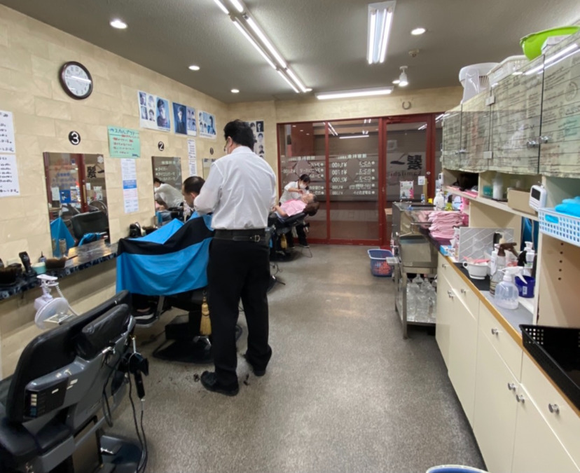 髪一 小倉店の写真2枚目：髪一小倉店　営業風景