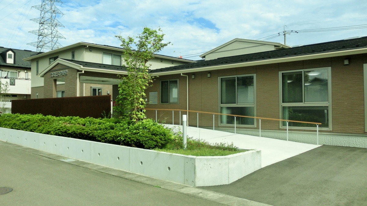 コスモス中野栄デイサービス(生活相談員の求人)の写真2枚目:サービス付き高齢者向け住宅・デイサービス・居宅介護支援事業所・ショート複合施設。