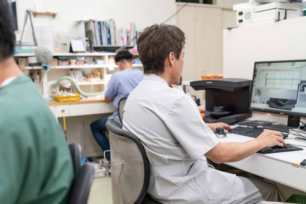 有限会社デンタル・ビジョンの写真6枚目：