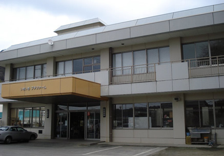 八幡浜市障害者施設いきいきプチファームの写真2枚目：いきいきプチファーム建物外観