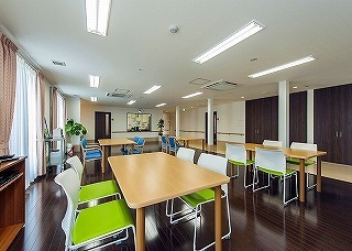 指定通所介護事業所デイサービス八重桜朱雀（介護職/ヘルパーの求人）の写真3枚目：