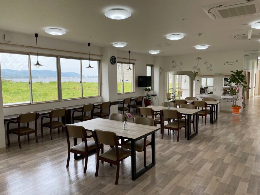 住宅型有料老人ホームえにしの里(介護職/ヘルパーの求人)の写真3枚目: