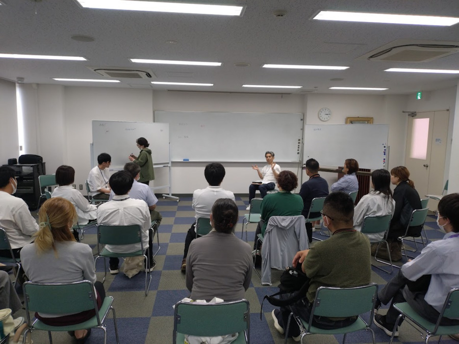 しーさぽーと相談室（相談支援専門員の求人）の写真4枚目：色々な地域でグループスーパービジョンを通して、共に学ぶ活動をしています。