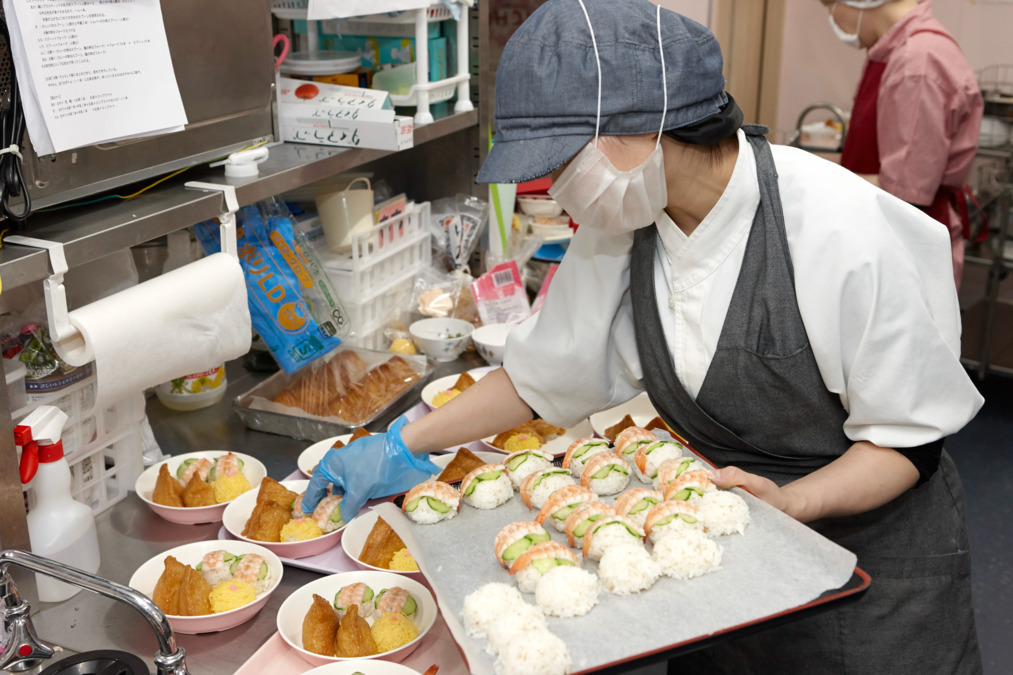 株式会社京料理花萬 いりえ幼稚園内の厨房(管理栄養士/栄養士の求人)の写真4枚目: