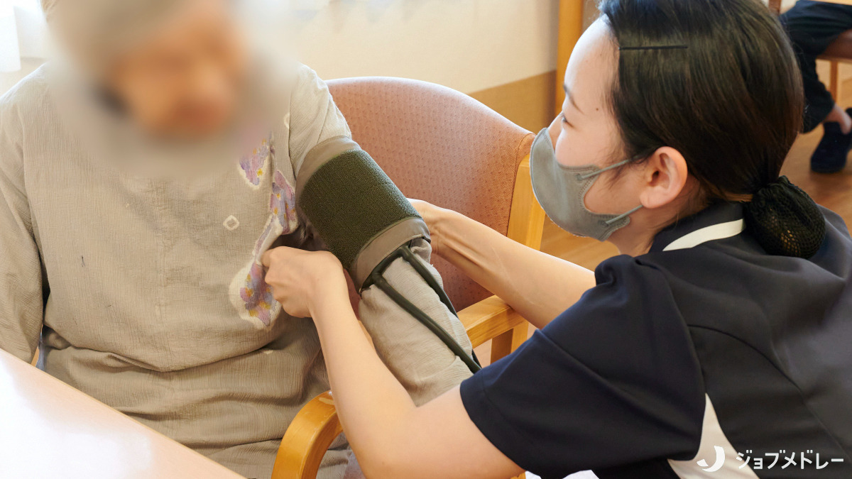 介護老人保健施設聖和苑(介護職/ヘルパーの求人)の写真8枚目:利用者様の健康管理を徹底しています