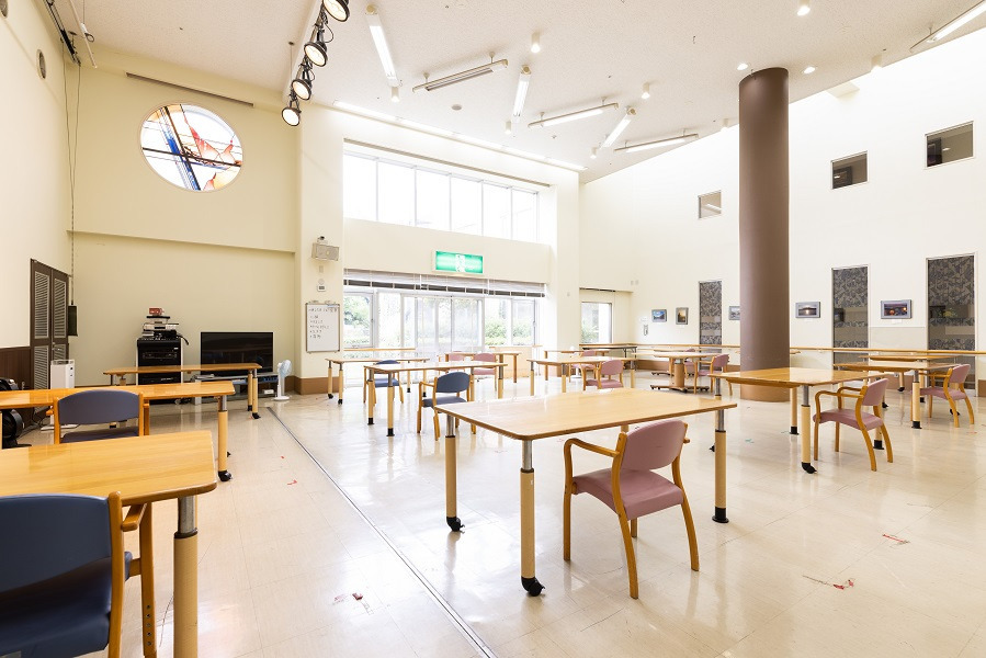 特別養護老人ホーム扶桑苑(看護師/准看護師の求人)の写真9枚目:お食事を召し上がる場所です