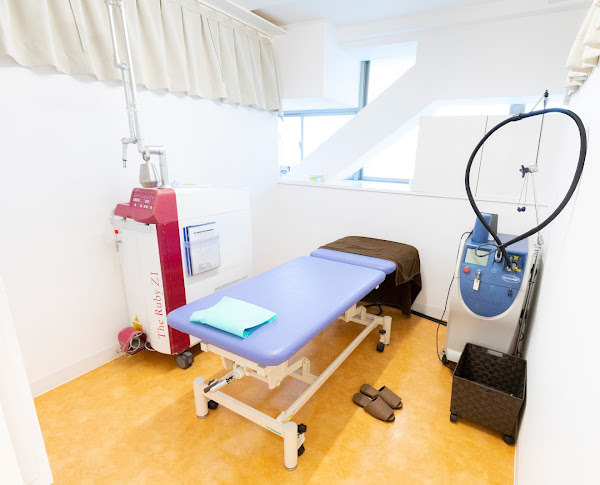 浜口皮ふ科形成外科天王寺(医療事務/受付の求人)の写真5枚目:美容医療・自費診療も行っています