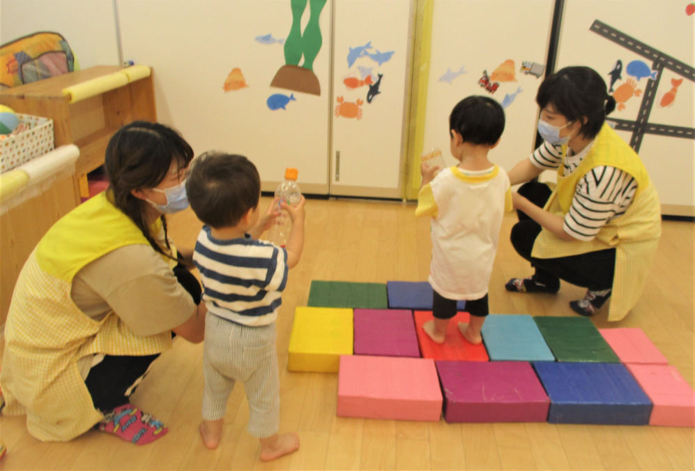 にじいろ保育園南馬込の写真2枚目：南馬込での保育の様子