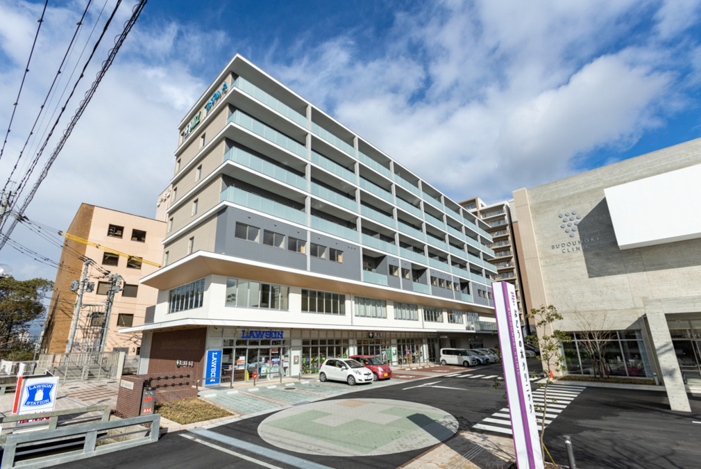 MIZ 本店 (化粧品専門店)の写真