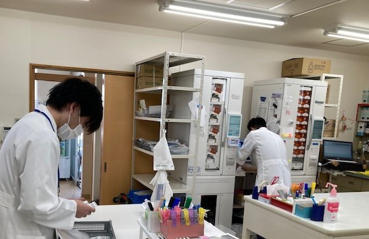 五稜郭調剤薬局の写真2枚目：五稜郭調剤薬局　調剤室