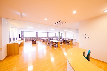 サービス付高齢者向け住宅 萬葉の杜の写真3枚目: