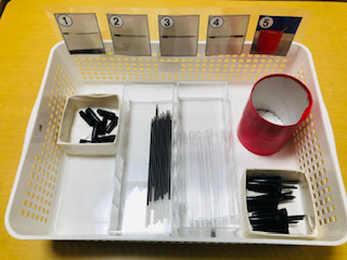 放課後等デイサービス　グリーンボトルハウス（児童指導員/指導員の求人）の写真5枚目：児童それぞれにあった自立課題