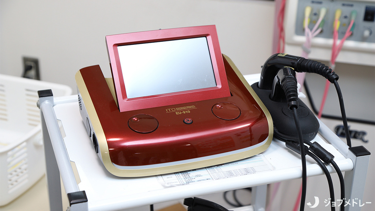 すぎやま鍼灸整骨院 上尾中央院(柔道整復師の求人)の写真17枚目:コンビネーション刺激装置です