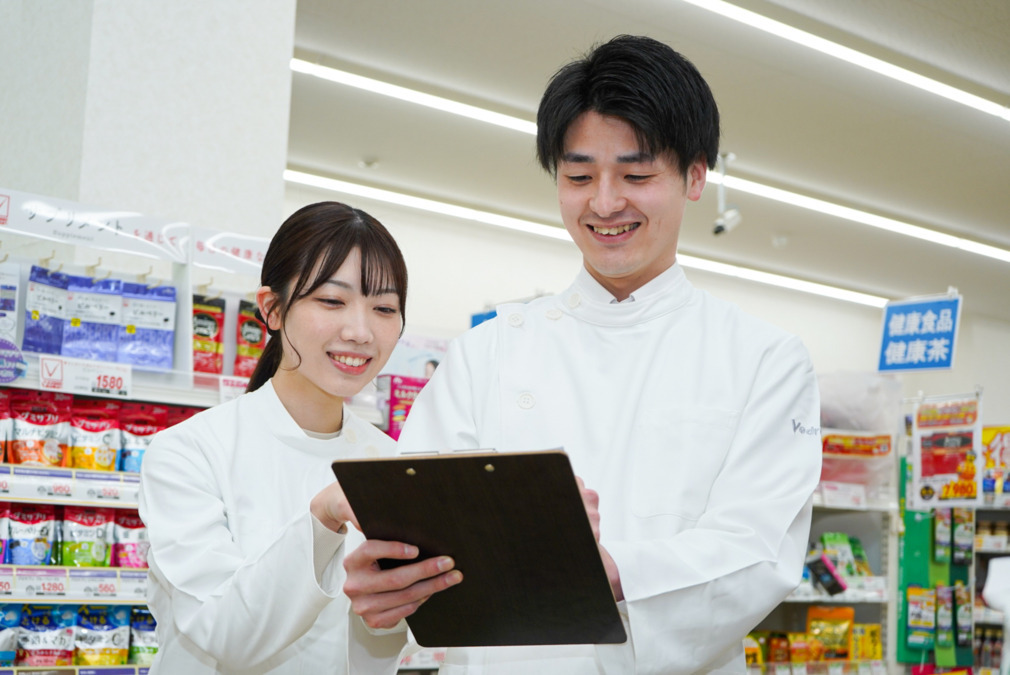 V・ドラッグ油屋店(登録販売者の求人)の写真4枚目:困った時も先輩社員が心強い!