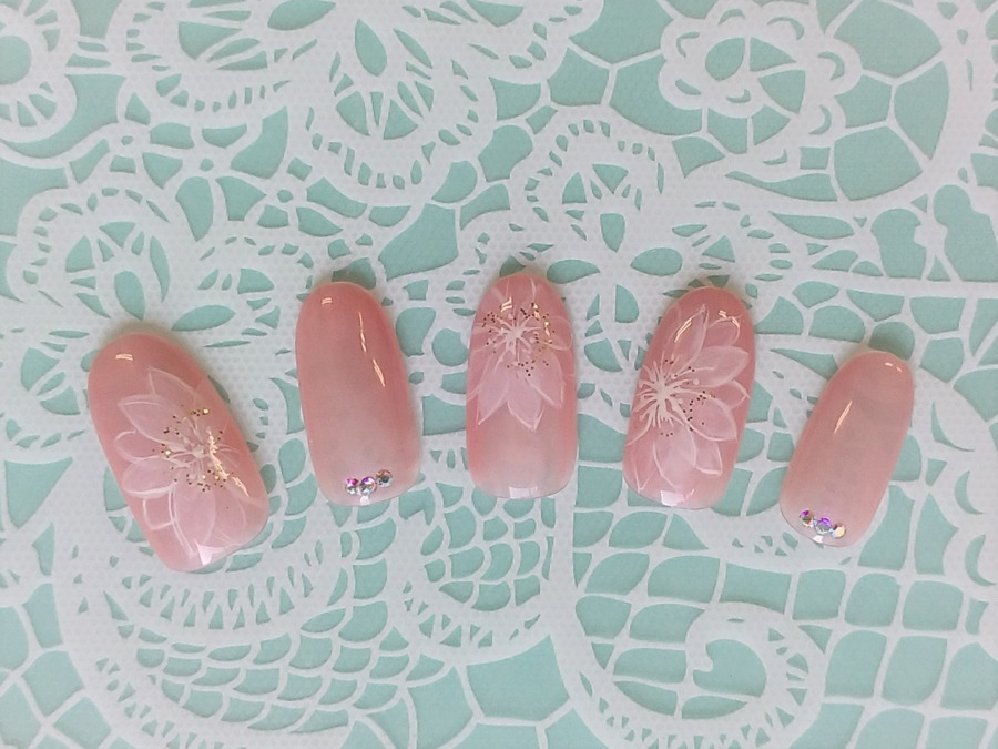 freely nailの写真6枚目：ブライダル・イベント・季節に合ったデザインを定額メニューで提供しています
