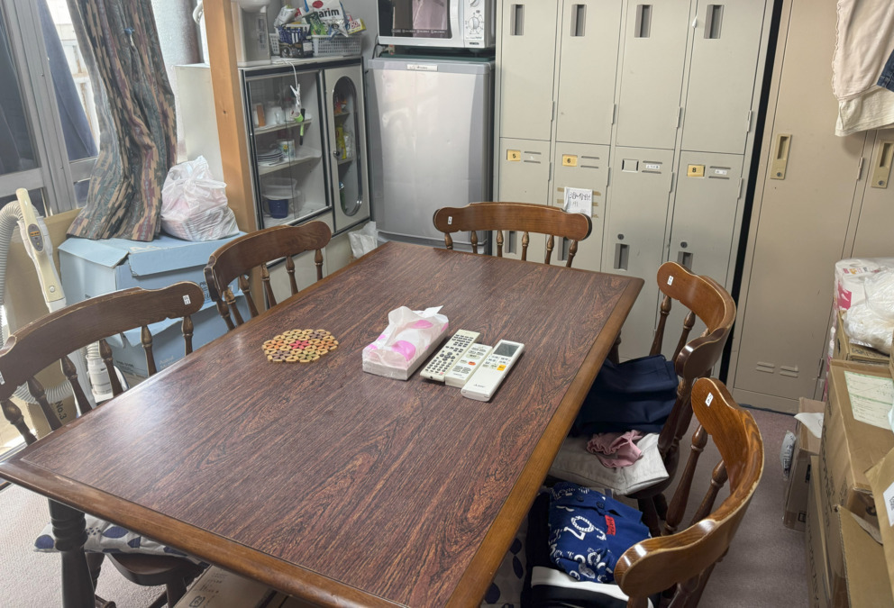 ひだまり訪問看護ステーション（看護師/准看護師の求人）の写真5枚目：温かみのある休憩スペース。スタッフとの距離が近く仲がいいステーション！