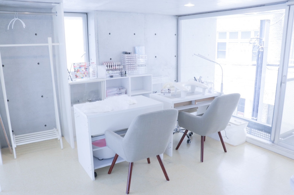 似合わせ専門 MIRUS EyeBeauty&Nail町田店（アイリストの求人）の写真2枚目：