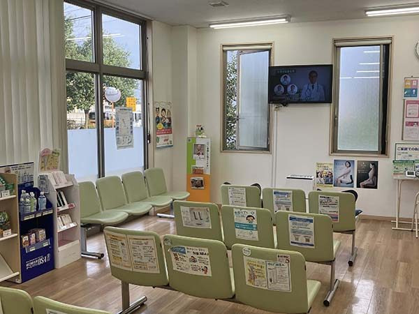 株式会社アイセイ薬局　アイセイ薬局　太田店（薬剤師の求人）の写真2枚目：アイセイ薬局　太田店の内観